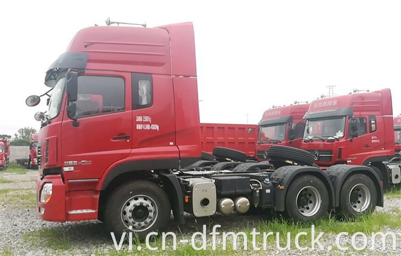 Dongfeng 6X4 Pime mover 3